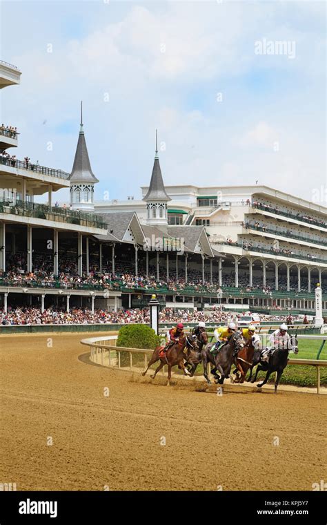 churchill downs horse racing live streaming